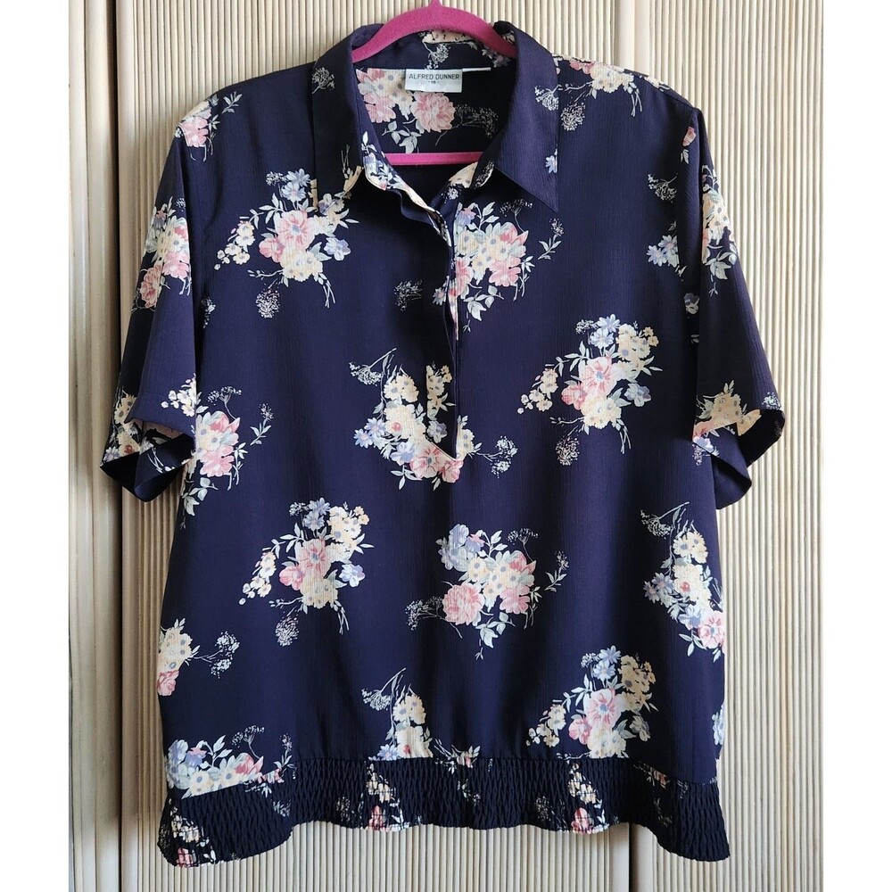 Alfred Dunner Women's Top Size 16 Navy Blue Floral Bouquets Polo Button Style